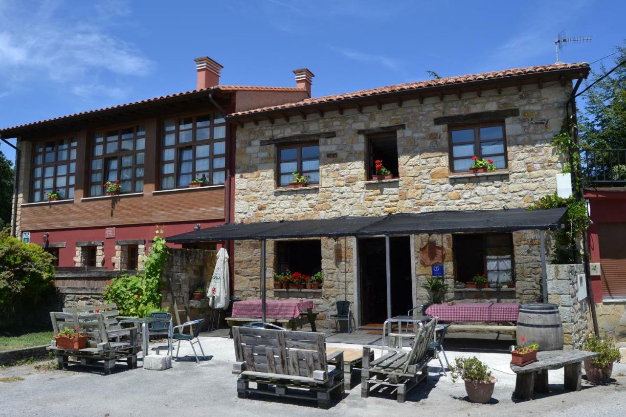 Apartamentos Rurales La Cirigueena Oles Esterno foto
