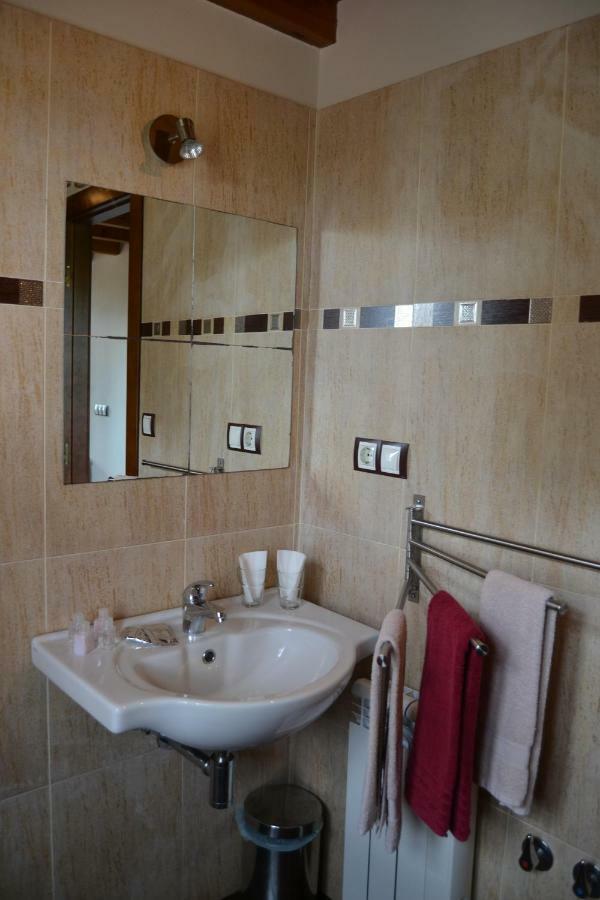 Apartamentos Rurales La Cirigueena Oles Esterno foto
