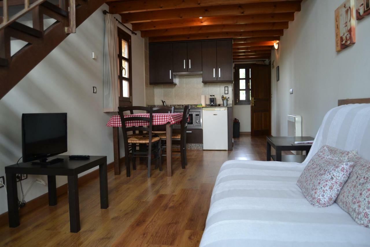 Apartamentos Rurales La Cirigueena Oles Esterno foto