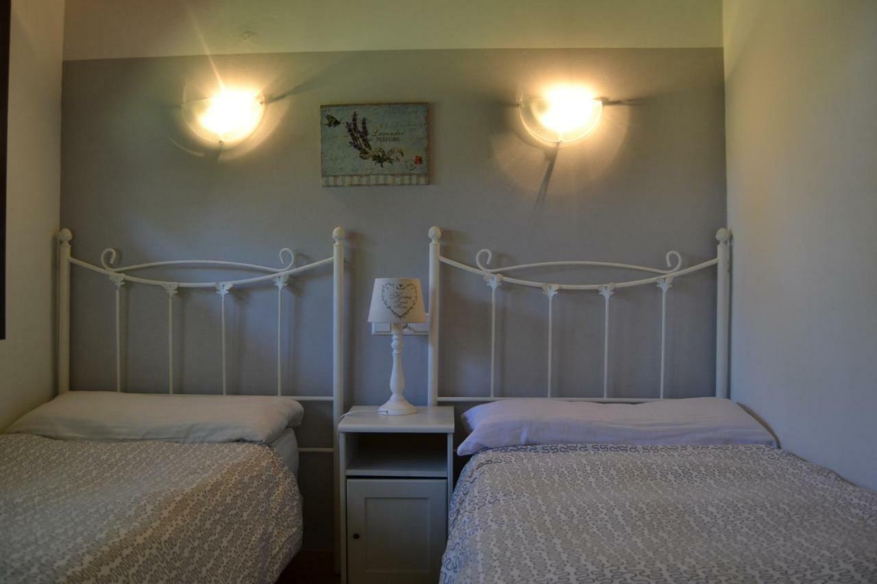 Apartamentos Rurales La Cirigueena Oles Esterno foto